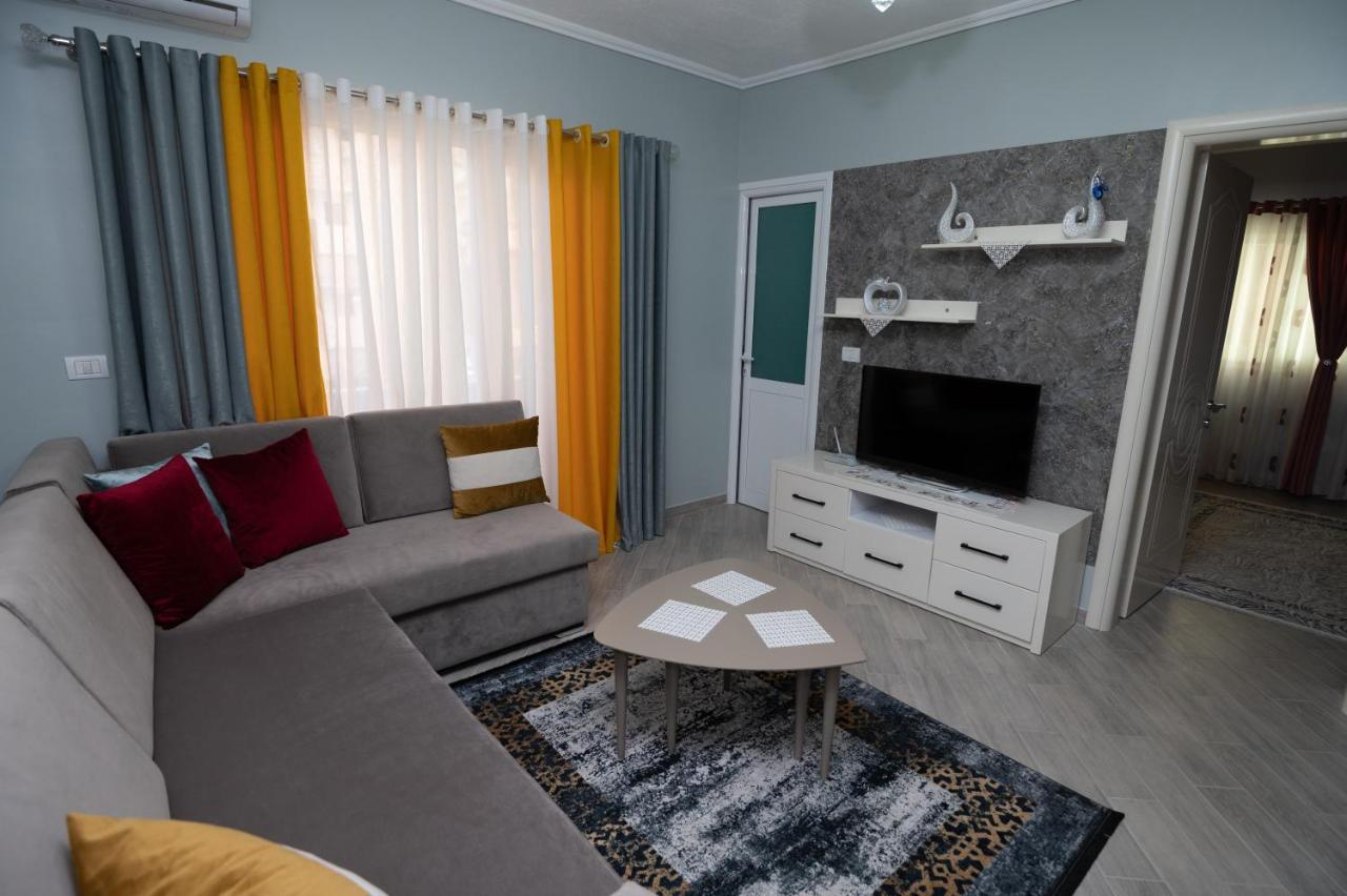 Elton'S Home Pogradec Exterior foto